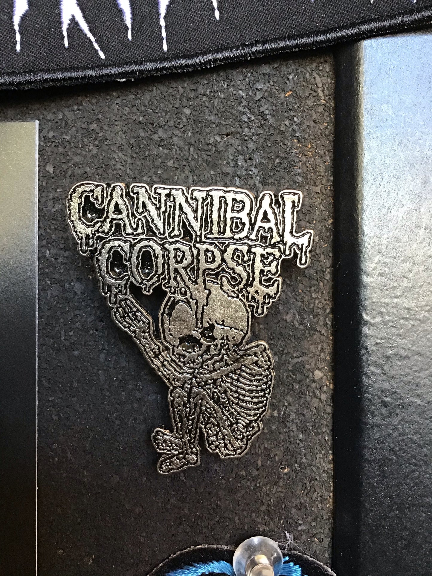 Cannibal Corpse Tomb of the Mutilated Metal Badge