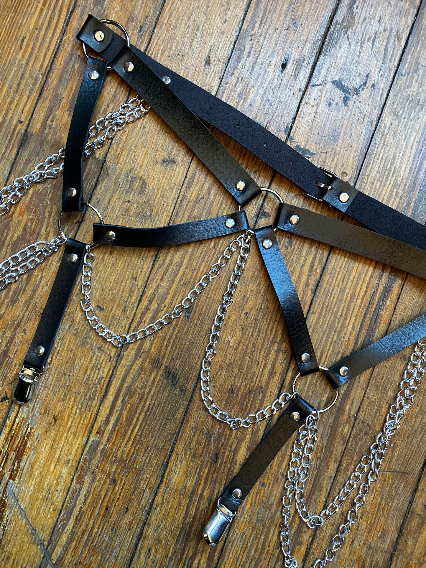 Harness Belt & Garter w/ Chains