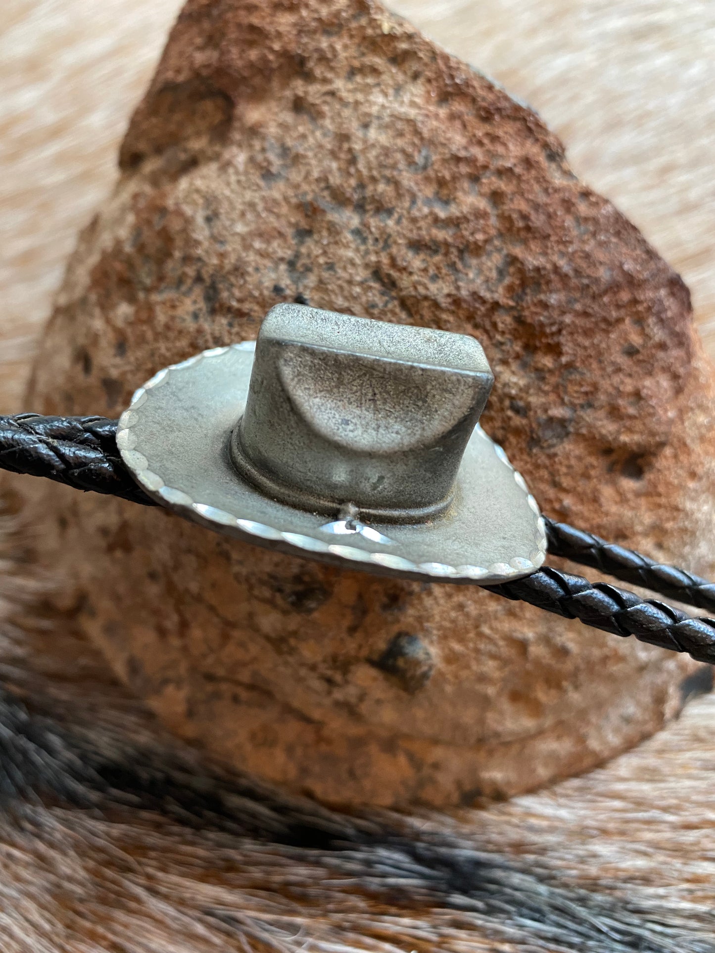 Vintage 1993 Pewter Cowboy Hat Pendant Bolo Tie