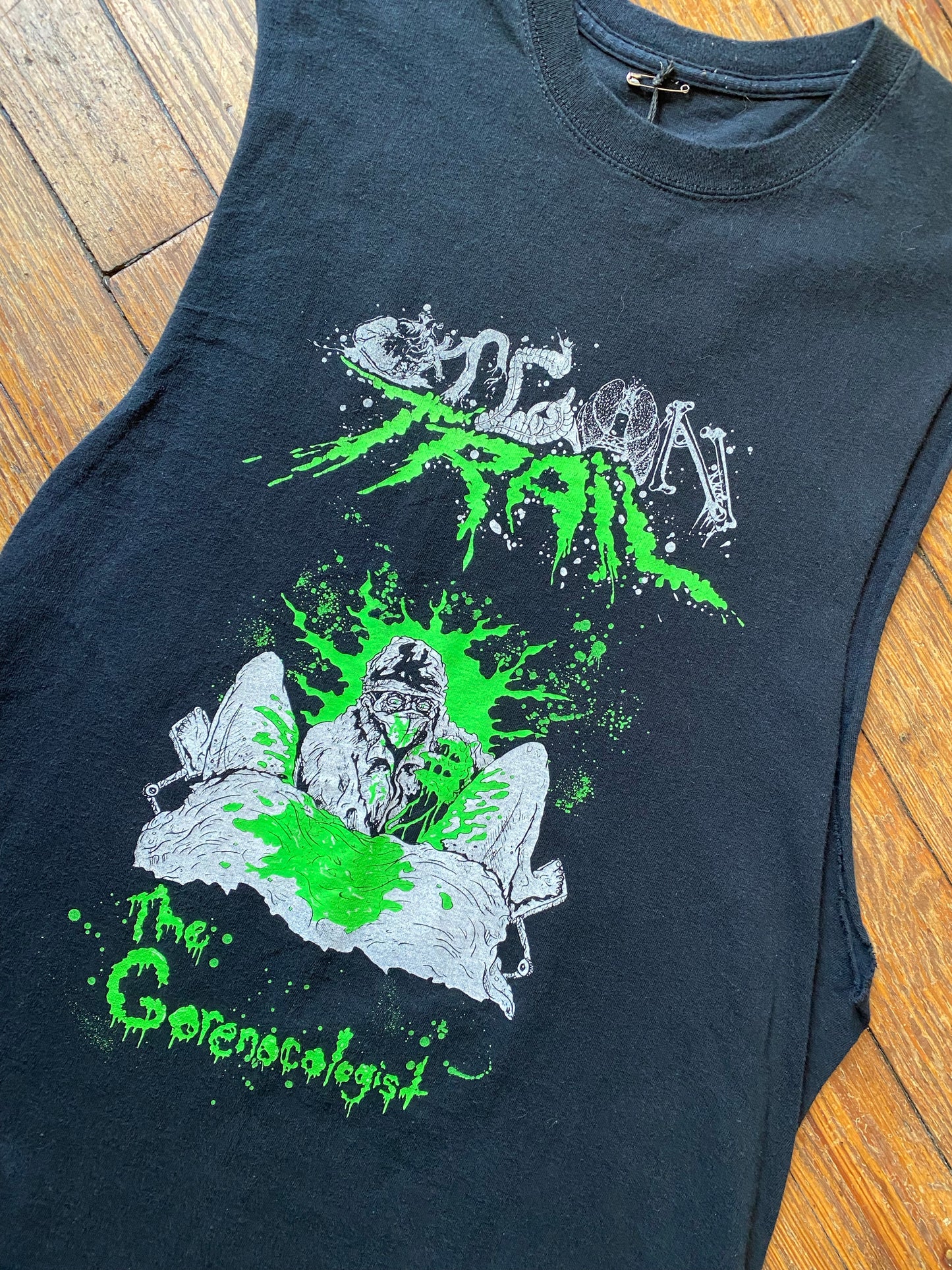 Organ Trail “The Gorenocologist” Sleeveless T-Shirt
