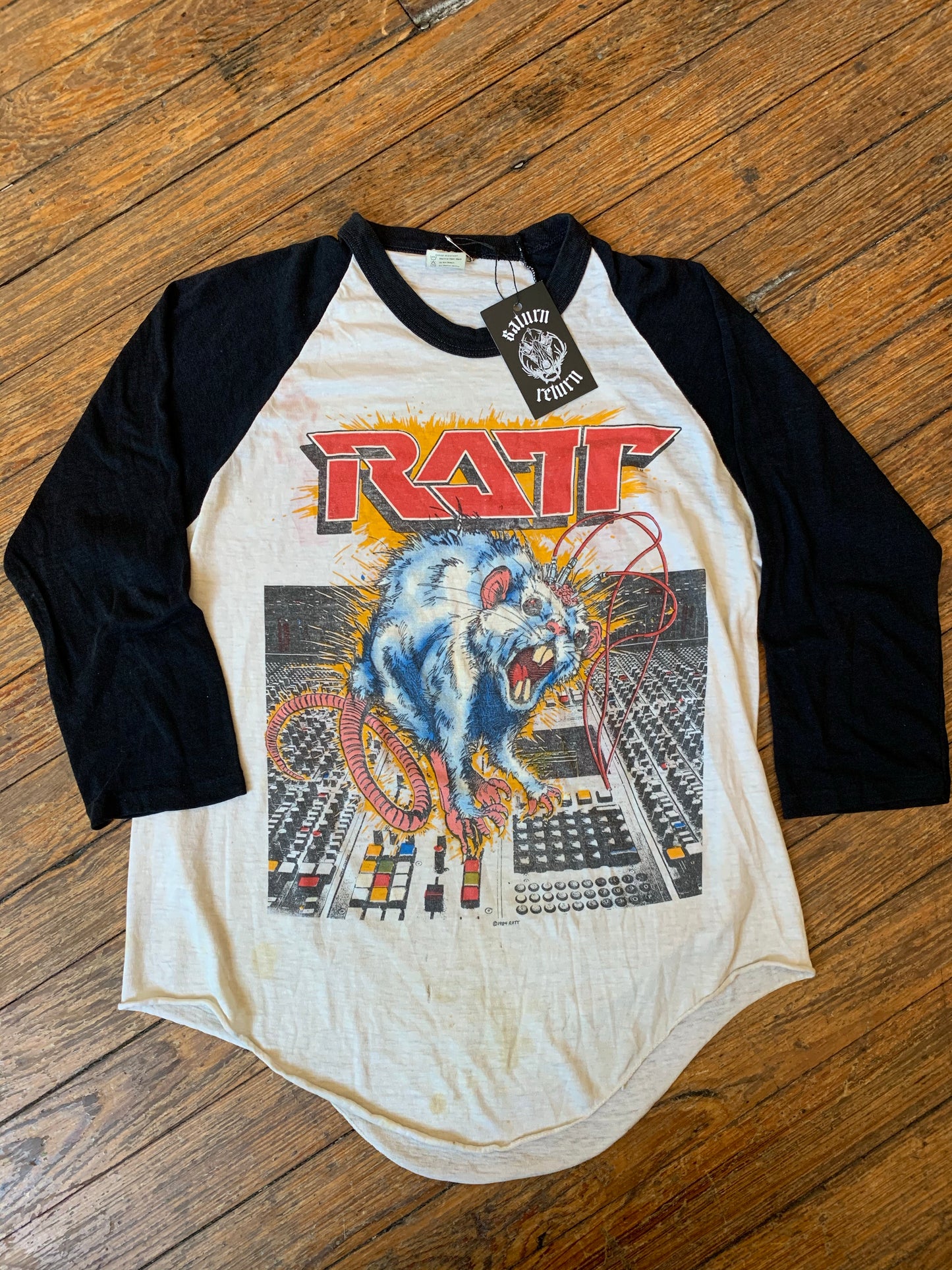 Vintage 1984 Ratt ‘Ratt ‘n’ Roll’ Tour Raglan T-Shirt