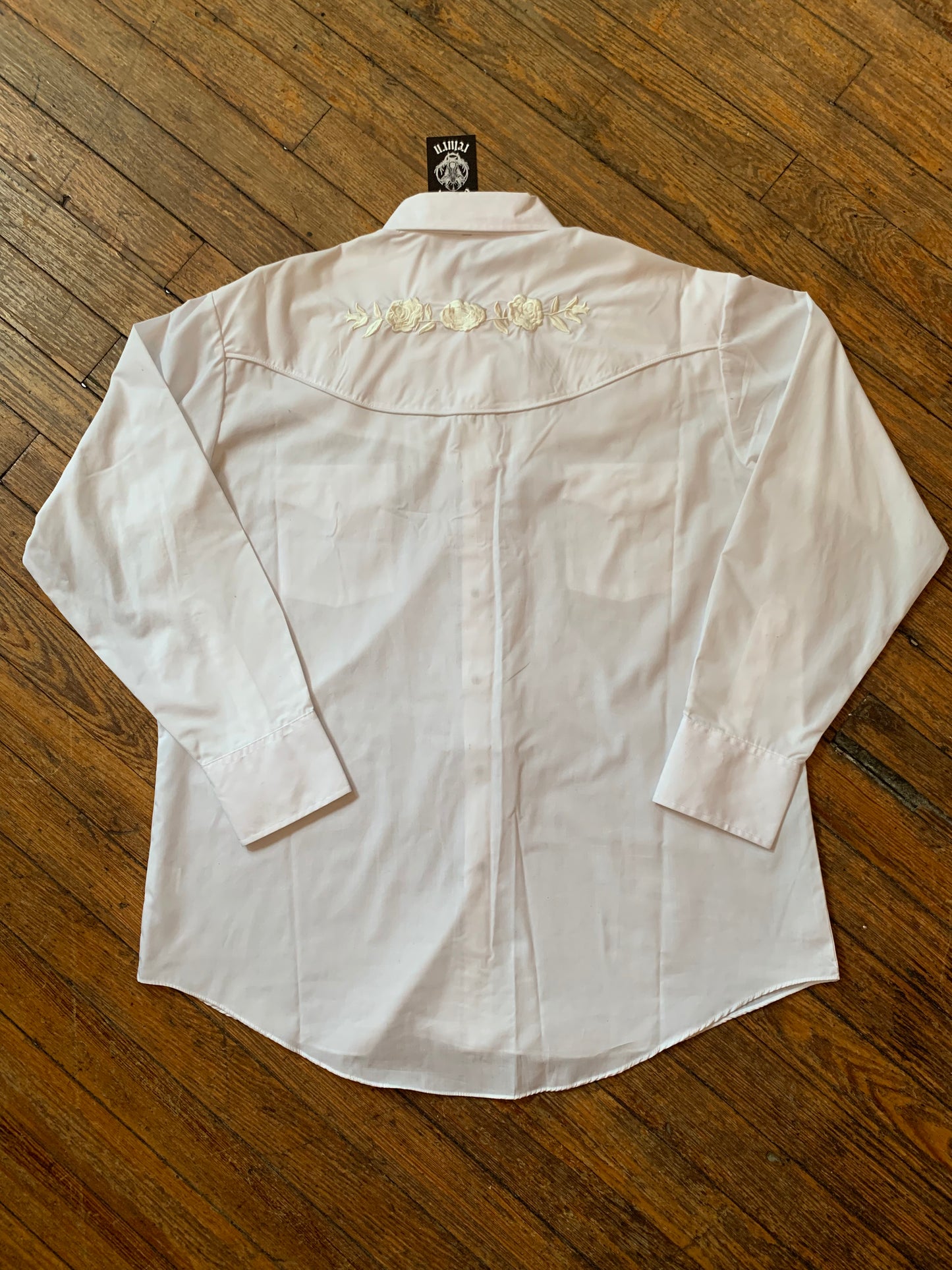 Vintage Western Floral Embroidered White Pearl Snap Shirt