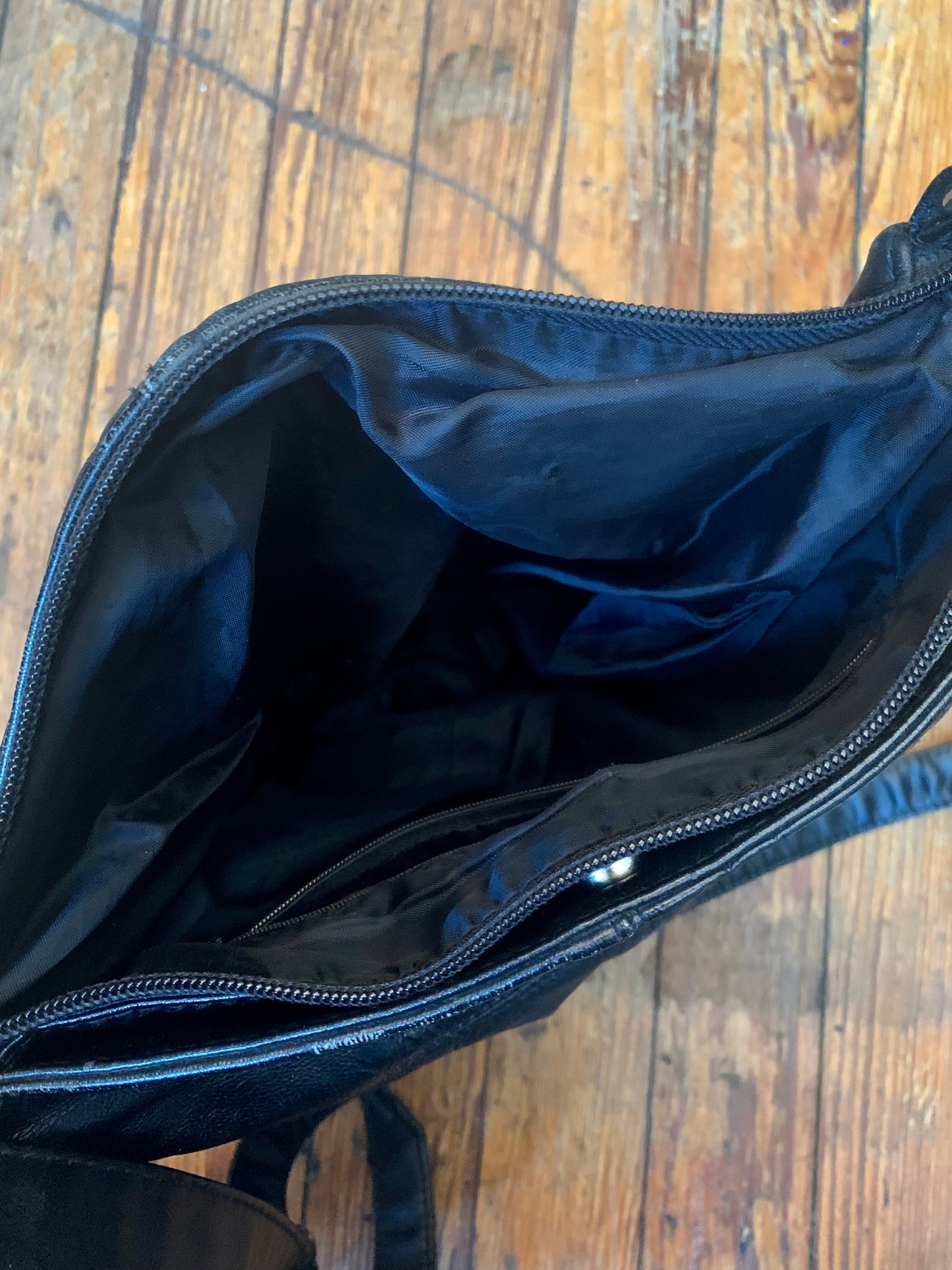 Vintage 90’s Black Leather Shoulder Bag