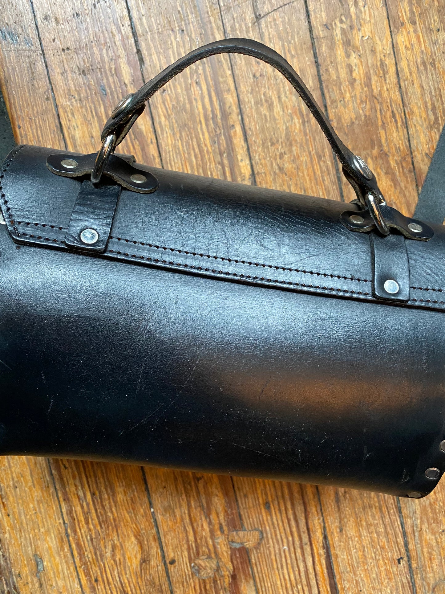 Vintage Harley Davidson Leather Barrel Bag