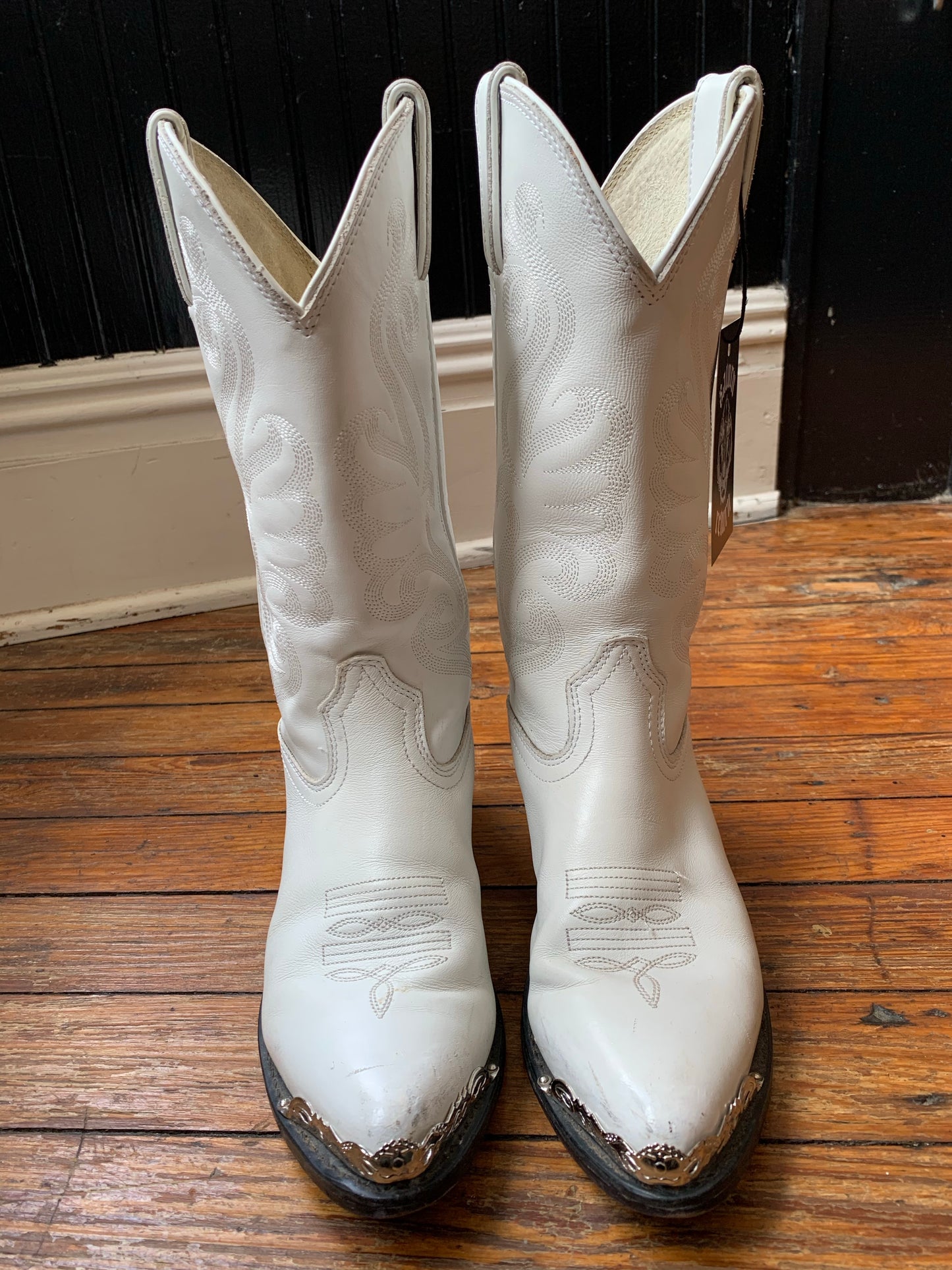 Durango White Silver-Tipped Cowboy Boots