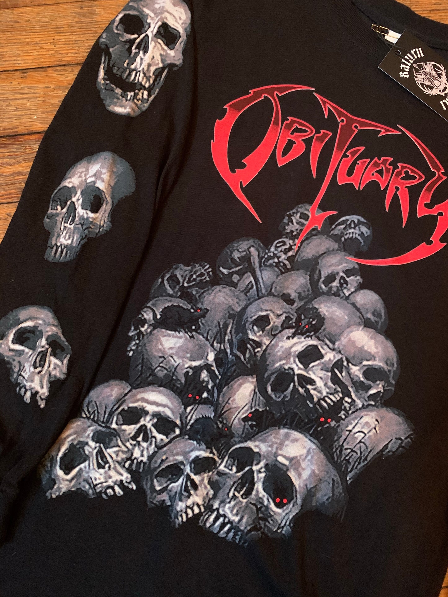 Pre-Owned Obituary Pile of Skulls Chopped In Half Long Sleeve T-Shirt