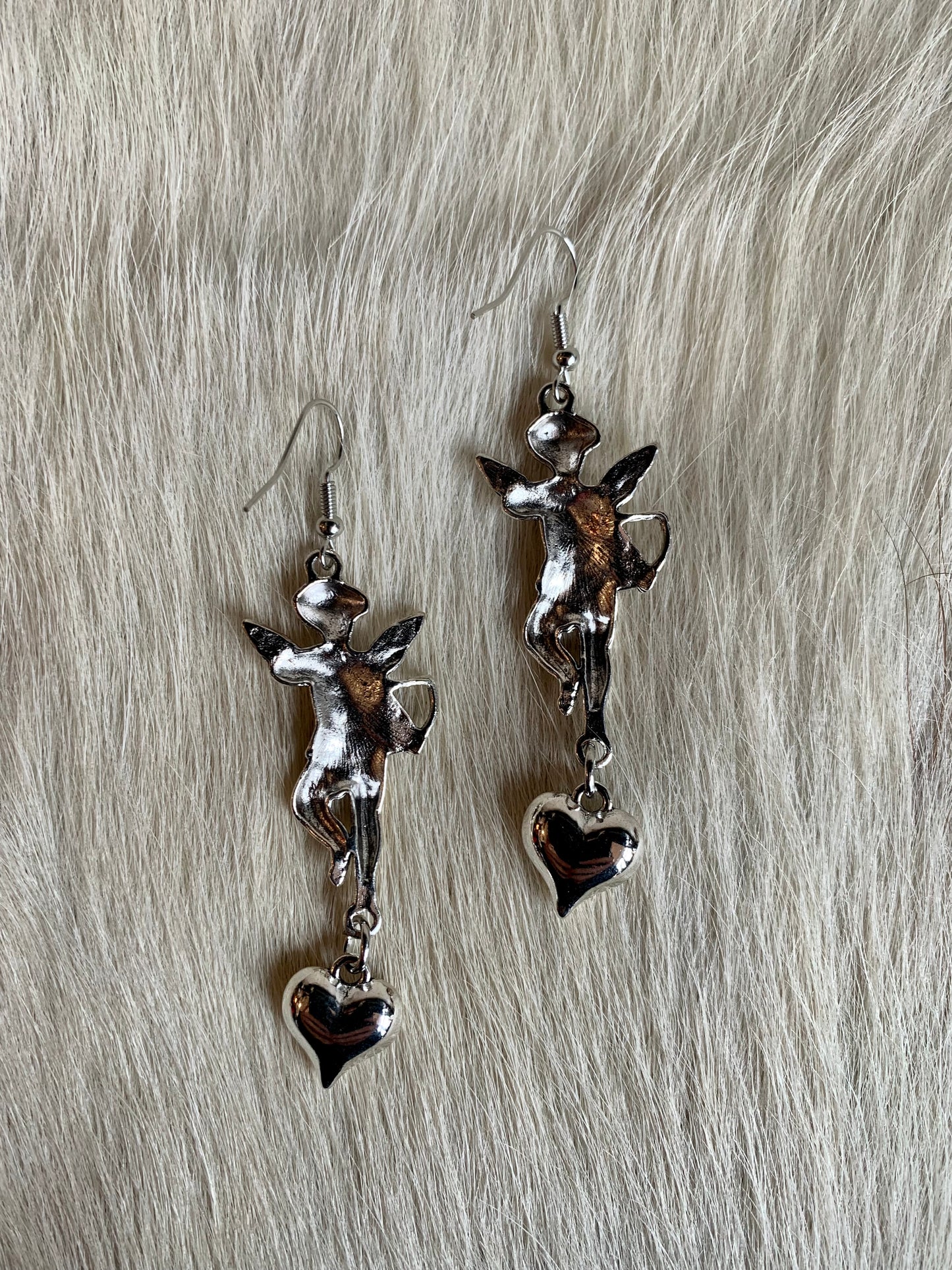 Cupid 💘 Heart Dangle Earrings