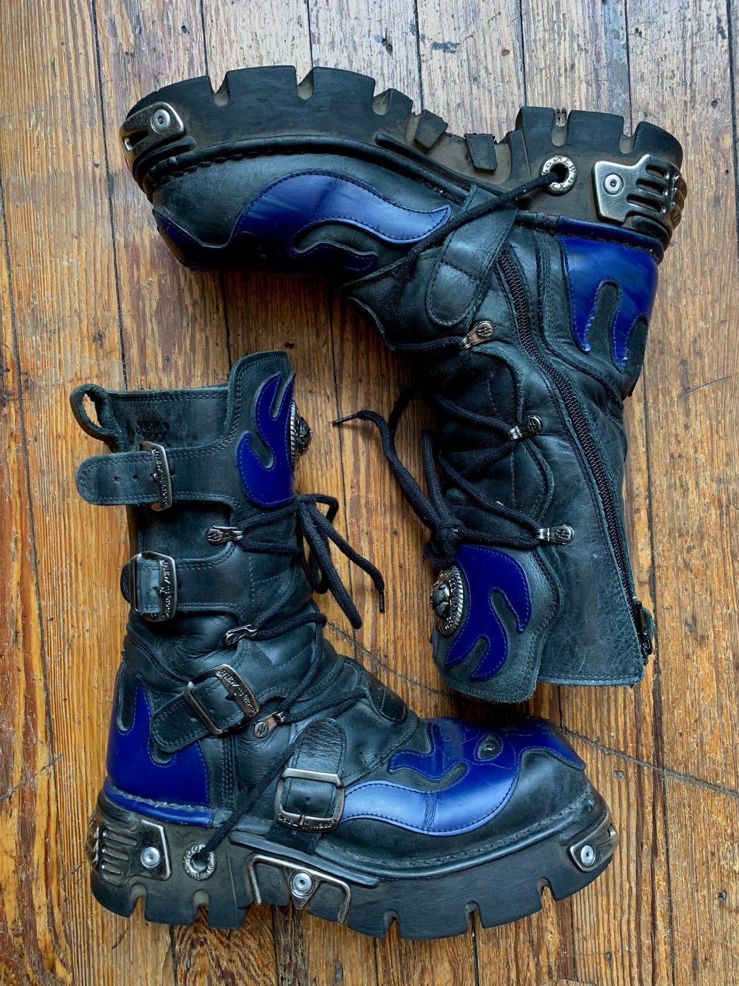New Rock Black and Blue Devil Flame Boots