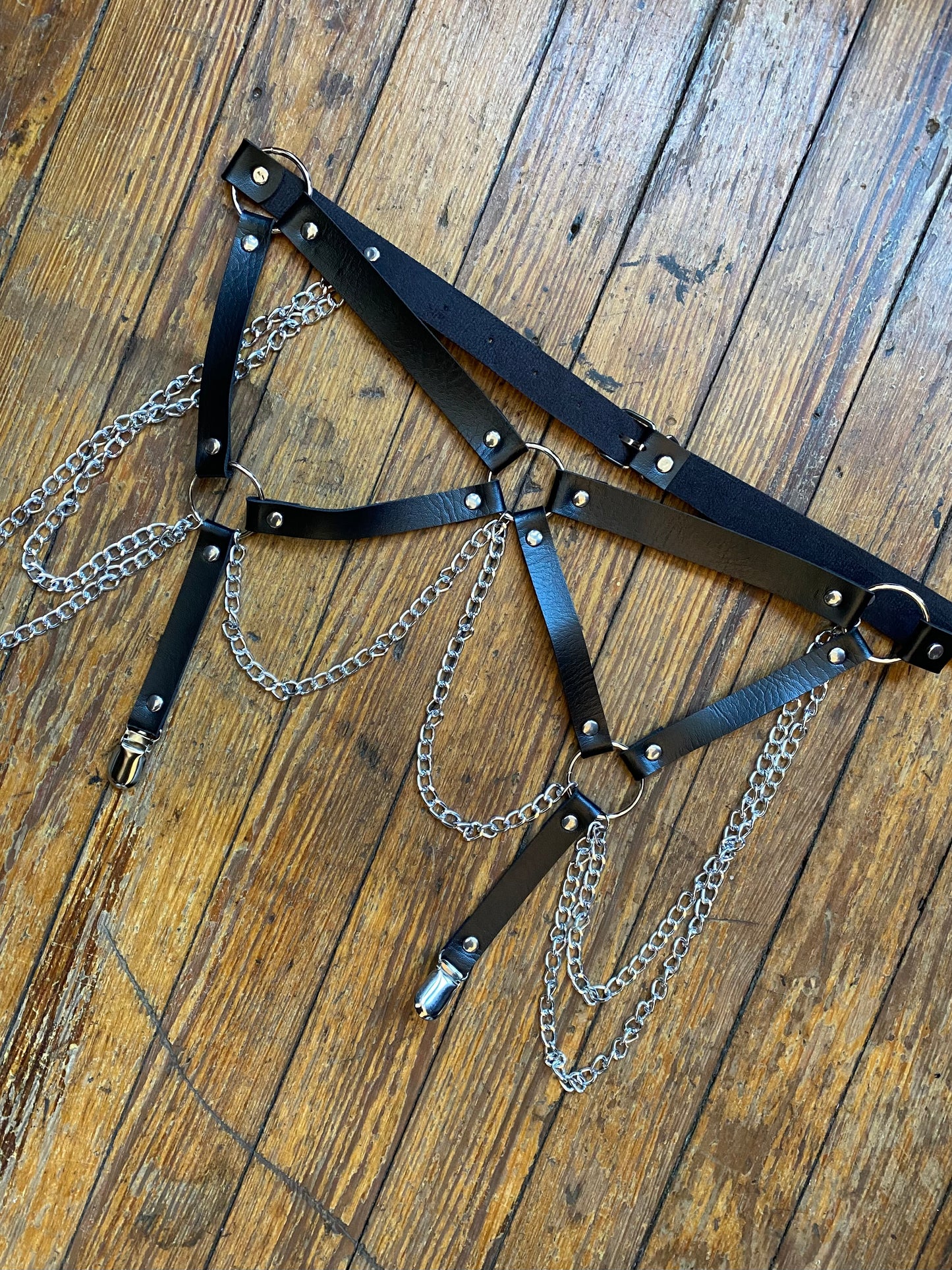 Harness Belt & Garter w/ Chains